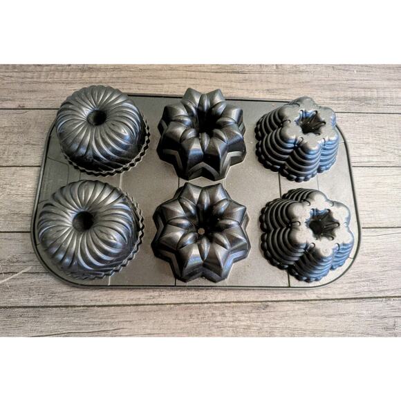 Nordic Ware Multi Mini Bundt Pan 6 Cups Heavy Cast Aluminum Bundtlette Cake Mold - Picture 1 of 4